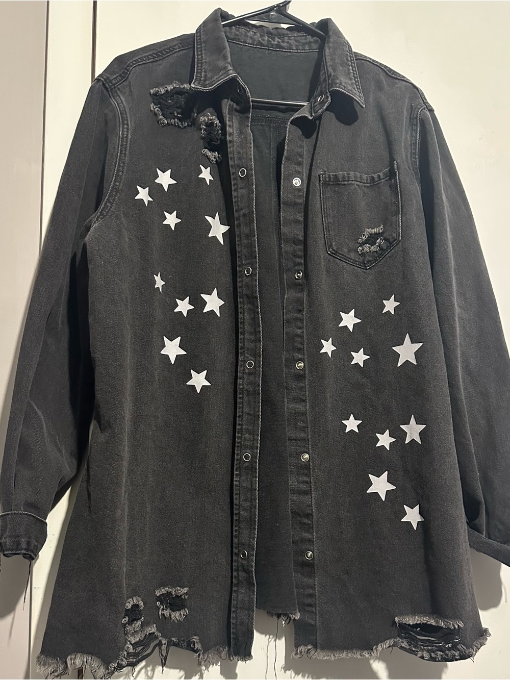Black Star-Print Distressed Denim Jacket